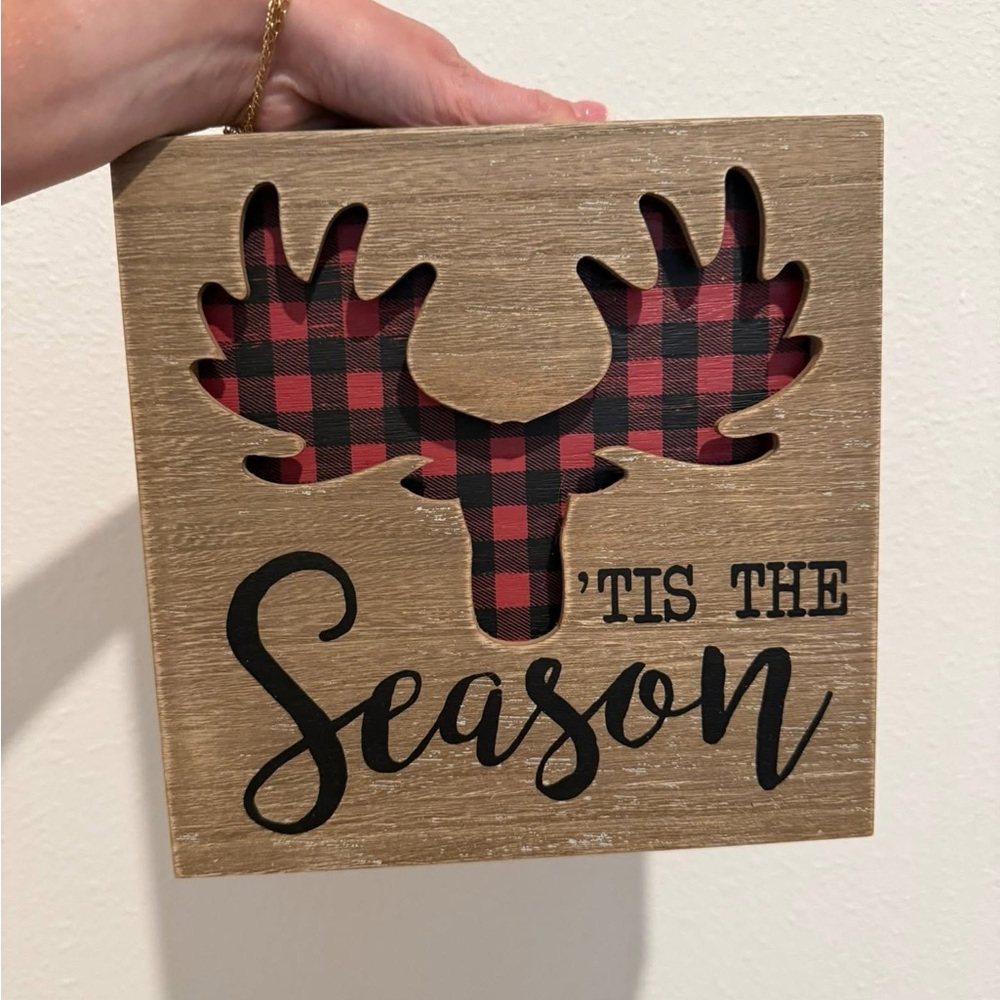Hobby Lobby Rustic Plaid Moose Wall Art approx 10x10 in size. New with tags. 🏷️
